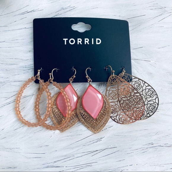 TORRID GOLD EARRINGS TRIO - Picture 2 of 4